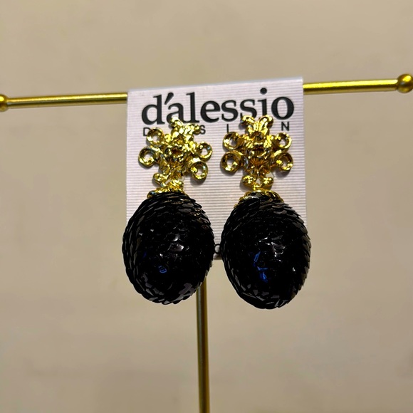 Vintage Dalessio Design Chicago Gold Tone & Black Sequin Dangle Earrings Clipons - Picture 1 of 11